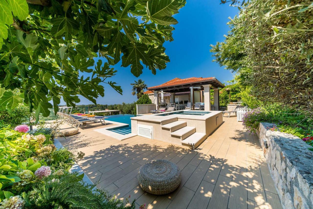 Villa La Vagabonda Орашац Экстерьер фото