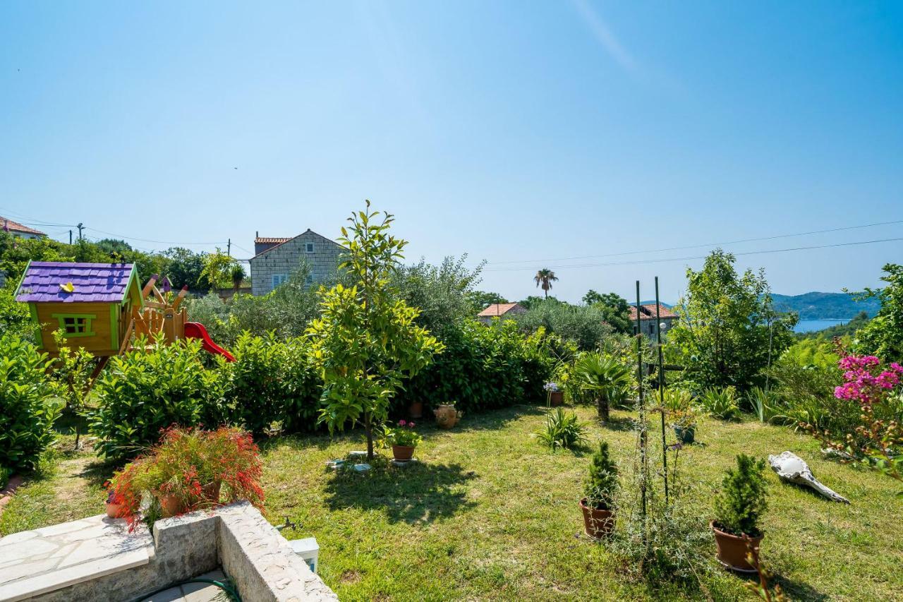Villa La Vagabonda Орашац Экстерьер фото